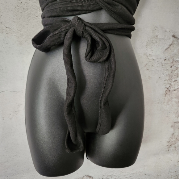 Wrap Tie Waist Tank Top | Black Crop Top - Picture 2 of 3